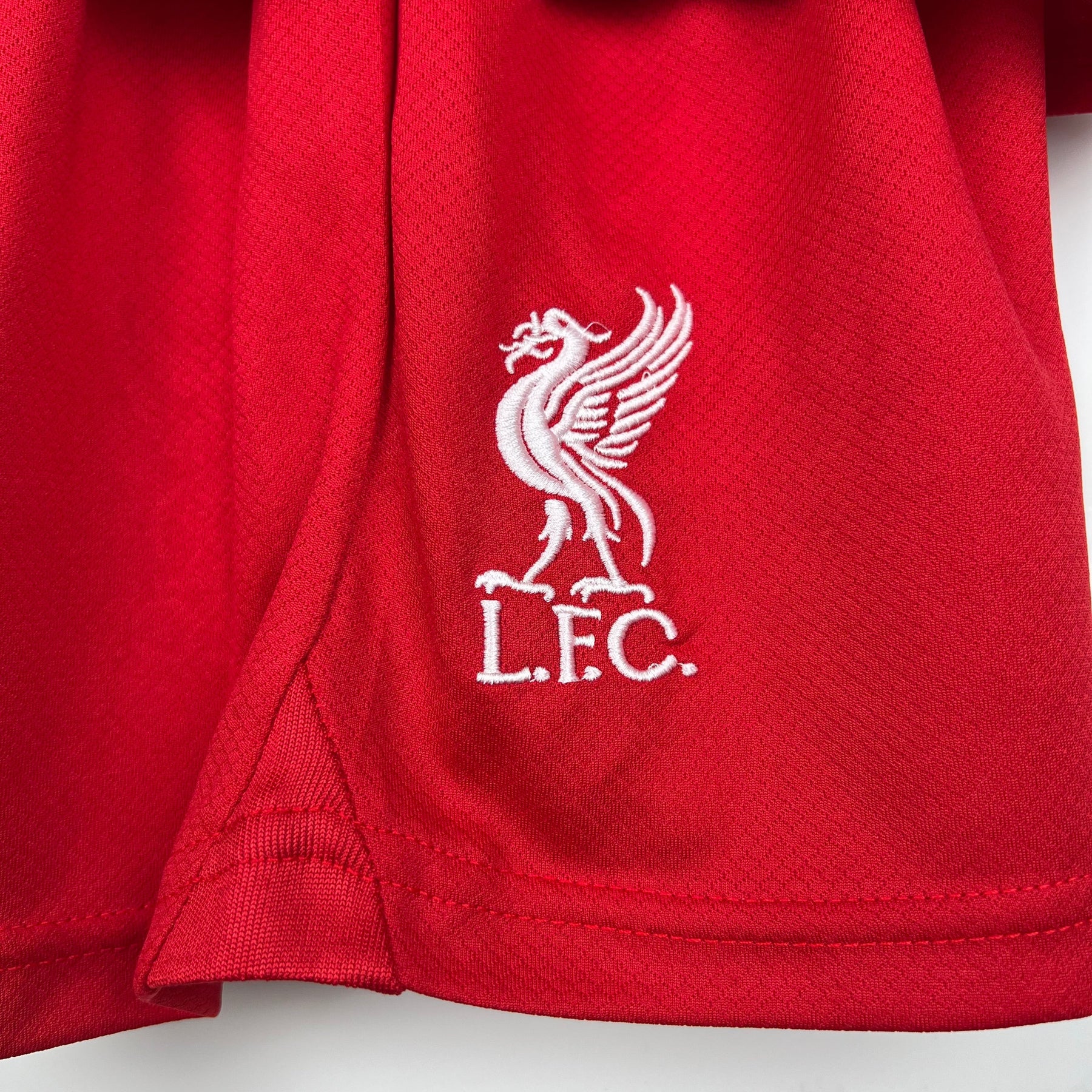 Conjunto Infantil Liverpool 2023/24 - Home