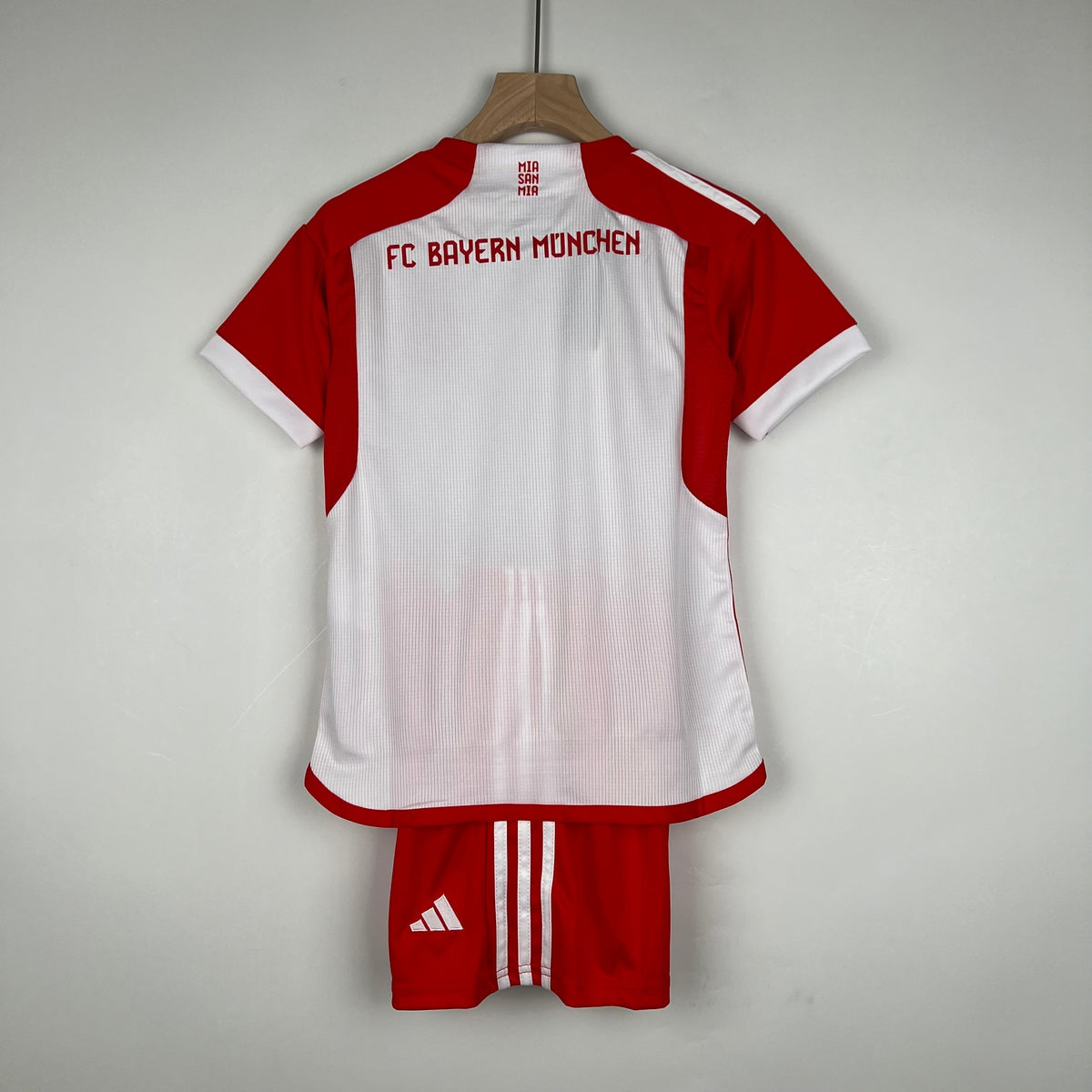 Conjunto Infantil Bayern de Munique 2023/24 - Home